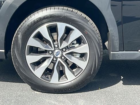 Certified 2025 Subaru Outback Limited AWD/4WD image 10