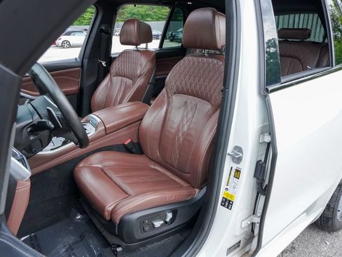 Used 2020 BMW X5 xDrive40i w/ M Sport Package AWD/4WD image 29