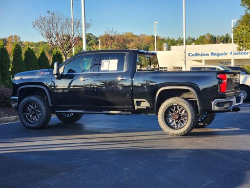 Used 2024 Chevrolet Silverado 2500 LTZ w/ LTZ Premium Package image 8