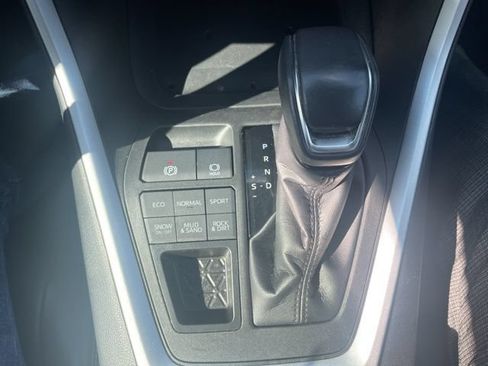Used 2023 Toyota RAV4 XLE Premium AWD/4WD image 29