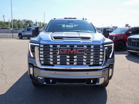 New 2026 GMC Sierra 3500 Denali w/ Denali Reserve Package AWD/4WD image 33