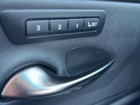 Used 2024 Lexus ES 300h w/ Premium Package image 34