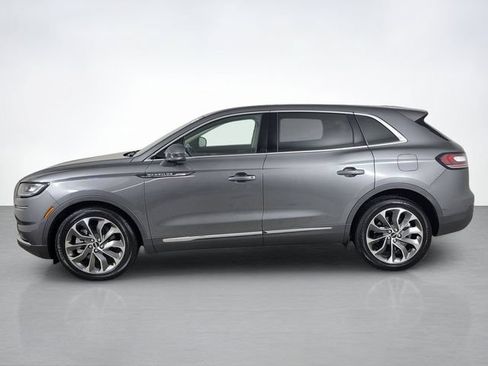 Used 2023 Lincoln Nautilus Reserve AWD/4WD image 6