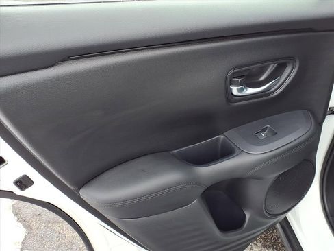 Used 2023 Honda HR-V LX image 22