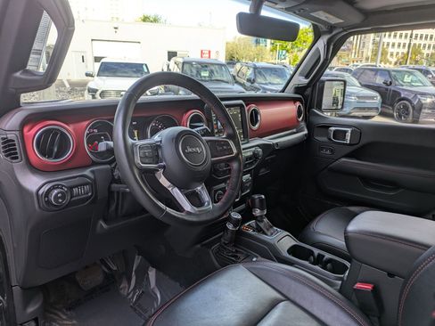 Used 2022 Jeep Gladiator Rubicon w/ Cold Weather Group AWD/4WD image 16