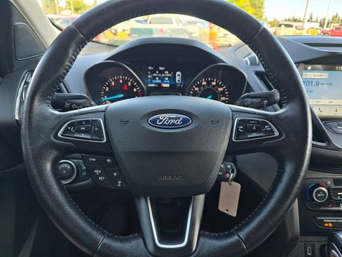 Used 2018 Ford Escape SEL w/ Ford Safe & Smart Package FWD image 15