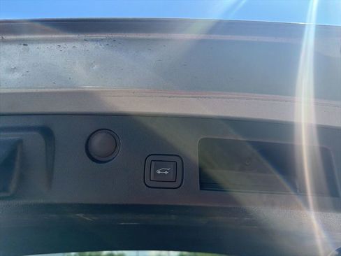 Used 2025 Chevrolet Equinox ACTIV image 22