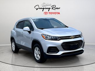 Used 2020 Chevrolet Trax LS w/ Tint and Cruise Package AWD/4WD video 1