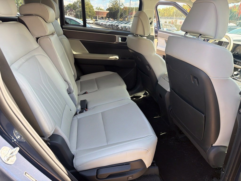 Certified 2025 Hyundai Santa Fe SEL AWD/4WD image 25