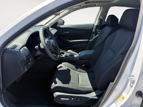 Certified 2025 Honda Accord SE image 10