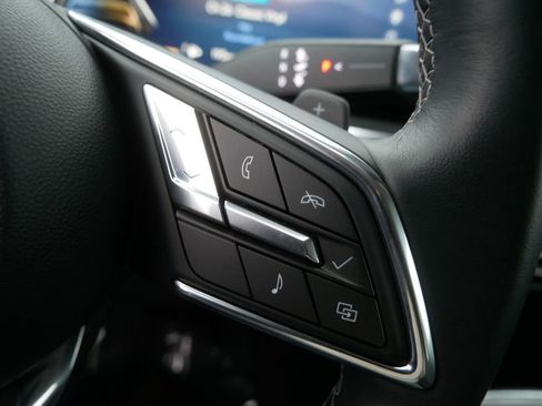 Used 2025 Buick Envision Preferred image 22