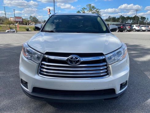 Used 2016 Toyota Highlander XLE image 6