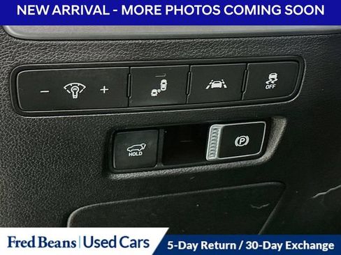 Used 2022 Hyundai Palisade SEL w/ 8P Bench Seat Package AWD/4WD image 15