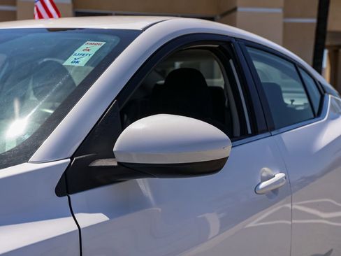 Used 2024 Nissan Sentra SV FWD image 12