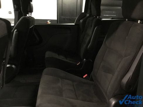 Used 2015 Dodge Grand Caravan SE FWD image 27