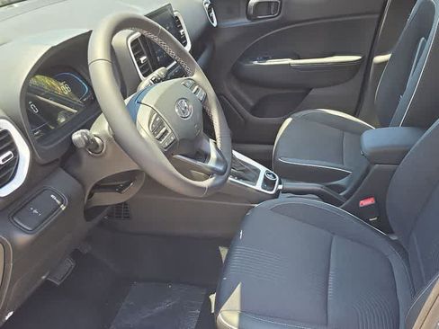 New 2026 Hyundai Venue SEL FWD image 17