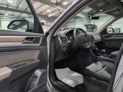 Used 2022 Volkswagen Atlas SEL AWD/4WD image 8