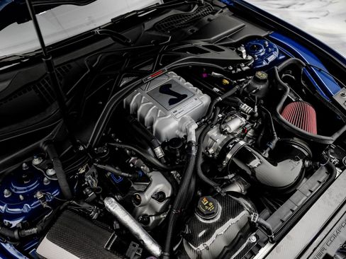 Used 2022 Ford Mustang Shelby GT500 w/ Carbon Fiber Track Pack image 91