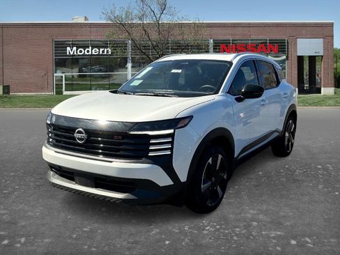 New 2026 Nissan Kicks SR image 1