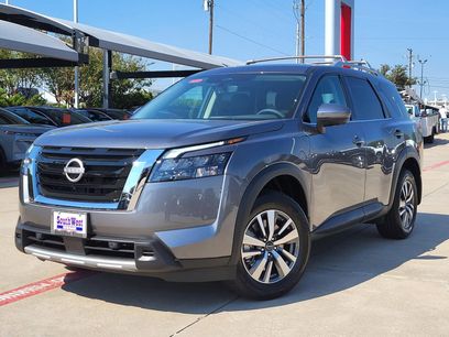 New 2025 Nissan Pathfinder SL