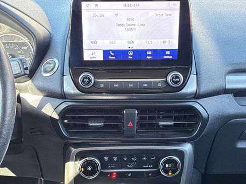 Used 2020 Ford EcoSport SES image 12