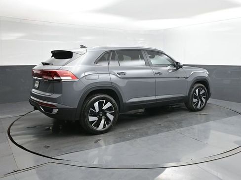 New 2026 Volkswagen Atlas Cross Sport SE FWD image 15