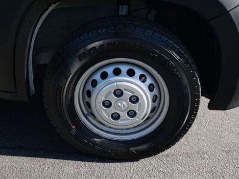 Used 2026 RAM ProMaster 2500 w/ Convenience Group FWD image 8