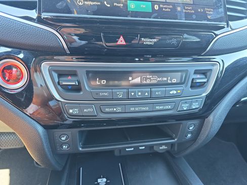 Used 2024 Honda Ridgeline Black Edition image 23