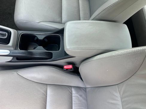 Used 2014 Honda Civic EX-L image 25