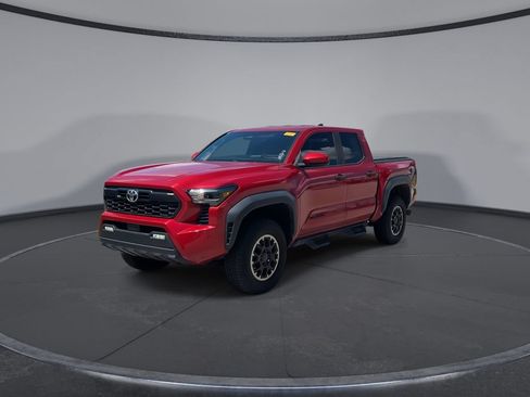 Used 2024 Toyota Tacoma TRD Off-Road AWD/4WD image 4