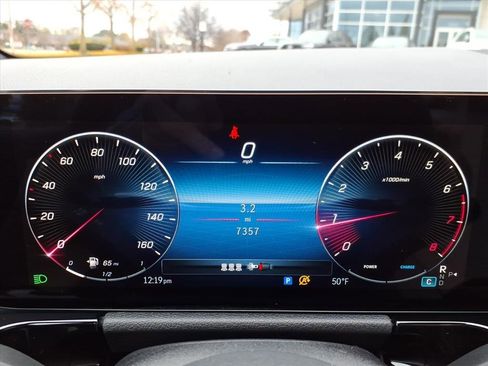 Certified 2025 Mercedes-Benz GLA 250 4MATIC image 26