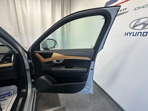 Used 2024 Volvo XC90 B6 Plus w/ Protection Package Premier image 19