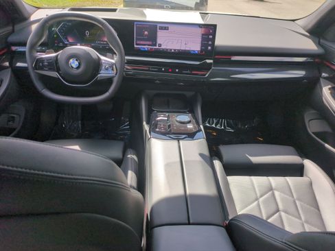 Used 2026 BMW 530i image 14