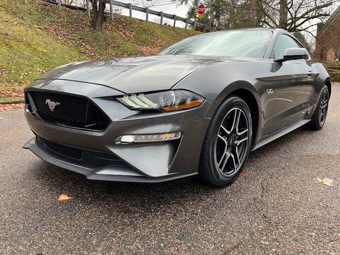 Used 2019 Ford Mustang GT image 36