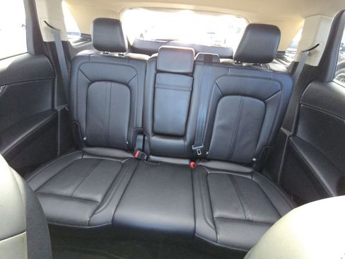 Used 2022 Lincoln Nautilus Reserve w/ Equipment Group 201A image 23