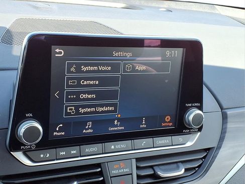 Used 2025 Nissan Altima 2.5 SV image 27