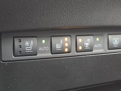 New 2025 Lexus ES 350 Ultra Luxury image 9