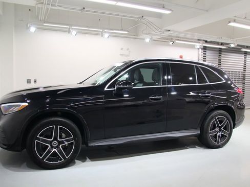 Certified 2026 Mercedes-Benz GLC 300 4MATIC image 3