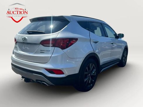 Used 2018 Hyundai Santa Fe Sport w/ 2.0T Ultimate Tech Package 05 AWD/4WD image 5