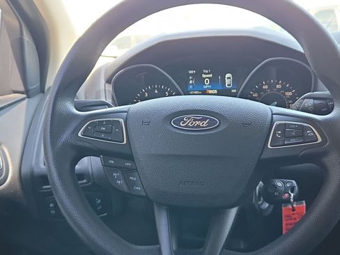 Used 2018 Ford Focus SEL FWD image 23