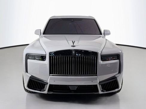 Used 2025 Rolls-Royce Cullinan Black Badge AWD/4WD image 11