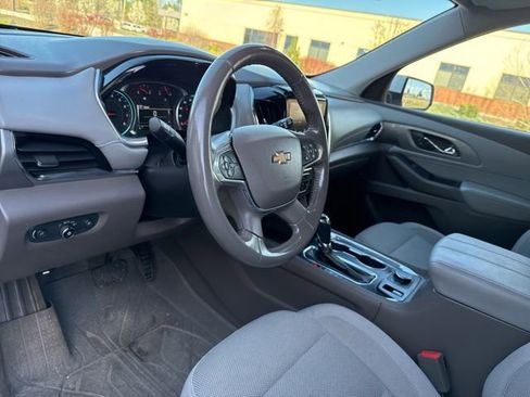 Used 2018 Chevrolet Traverse LT w/ LPO, Cargo Package image 31
