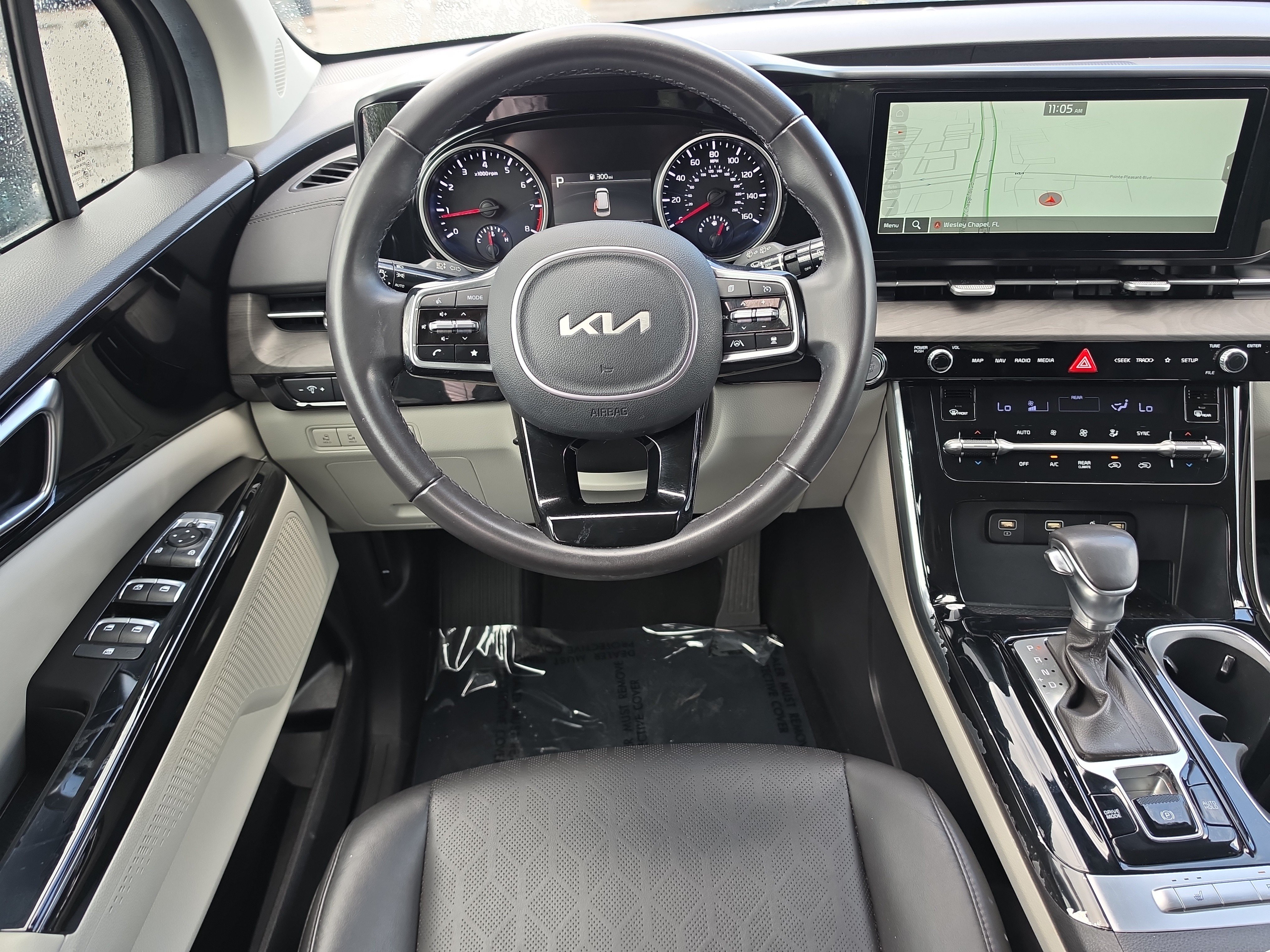 Certified 2024 Kia Carnival EX FWD image 14