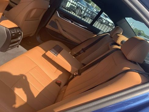 Used 2023 BMW 530i w/ Premium Package RWD image 10