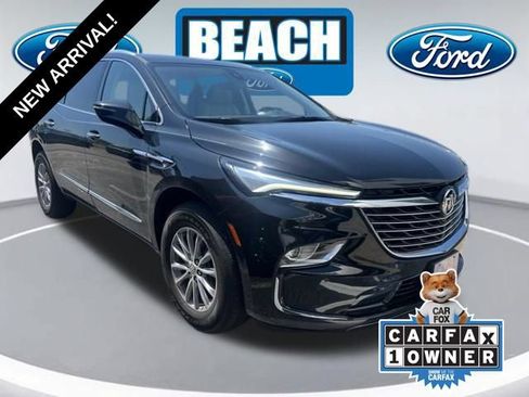 Used 2024 Buick Enclave Essence w/ Technology Package FWD image 1