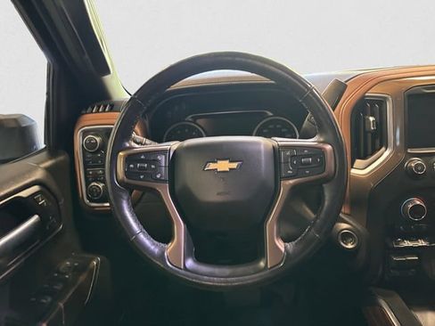 Used 2021 Chevrolet Silverado 1500 High Country w/ Technology Package AWD/4WD image 13
