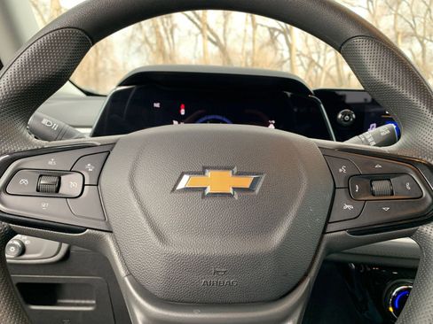 Used 2025 Chevrolet TrailBlazer LT w/ Driver Confidence Package image 25