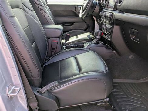 Used 2023 Jeep Wrangler Sahara image 18