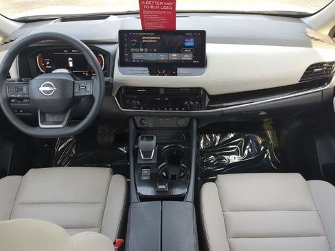 Certified 2025 Nissan Rogue SL w/ Tech Package image 15