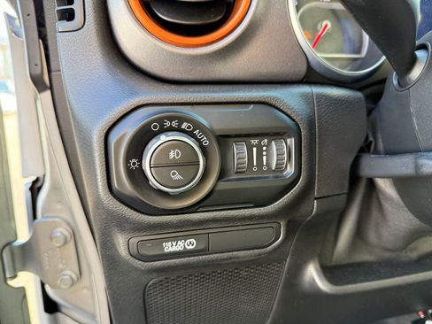 Used 2020 Jeep Gladiator Mojave w/ Dual Top Group image 24